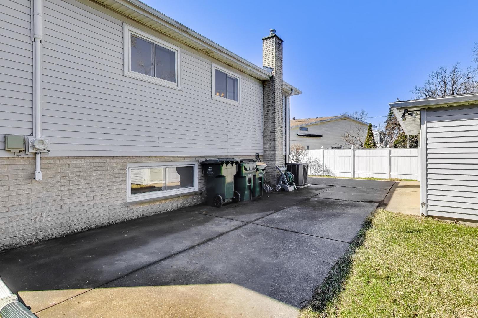 2316 Virginia Street, Park Ridge, IL 60068