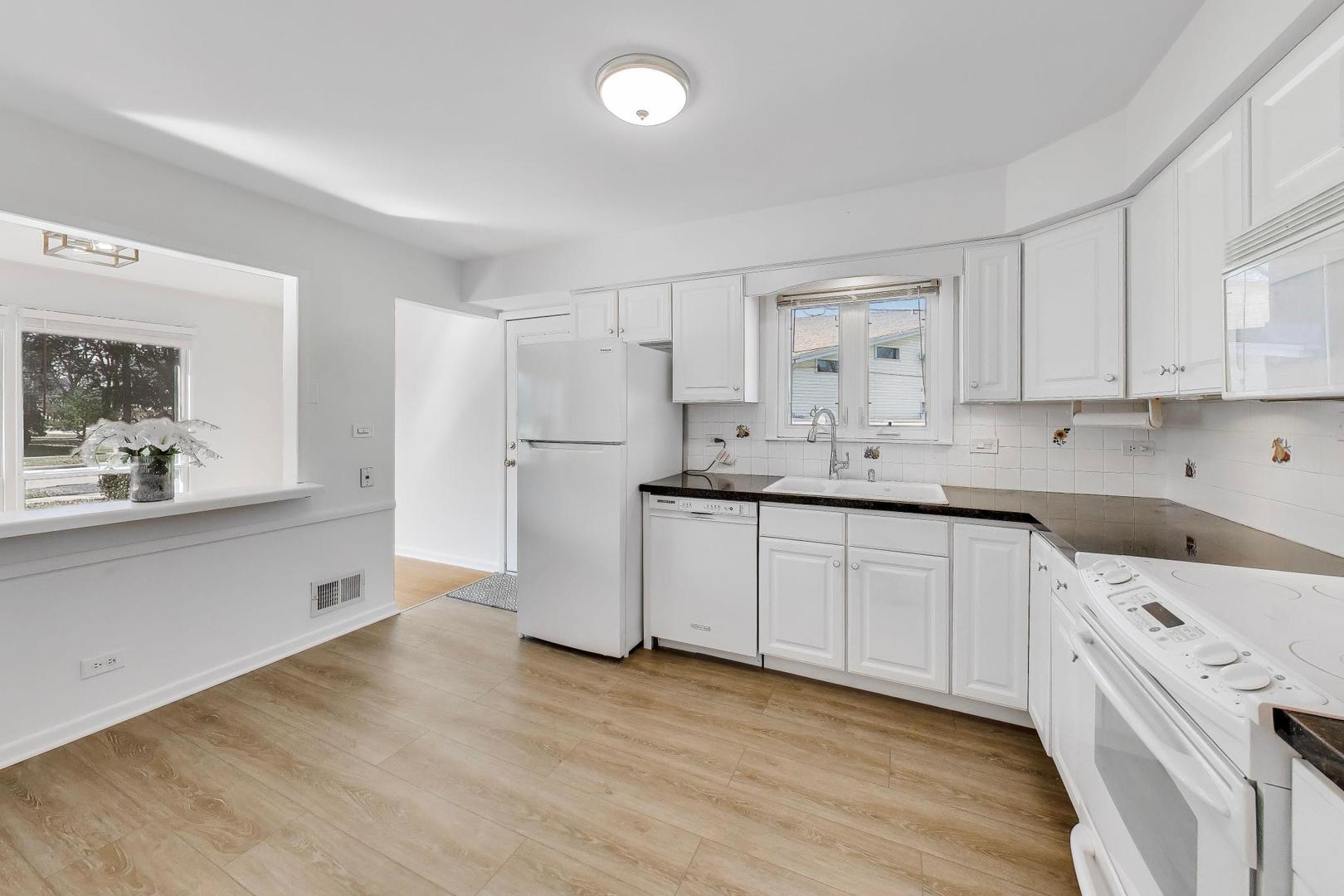 2316 Virginia Street, Park Ridge, IL 60068