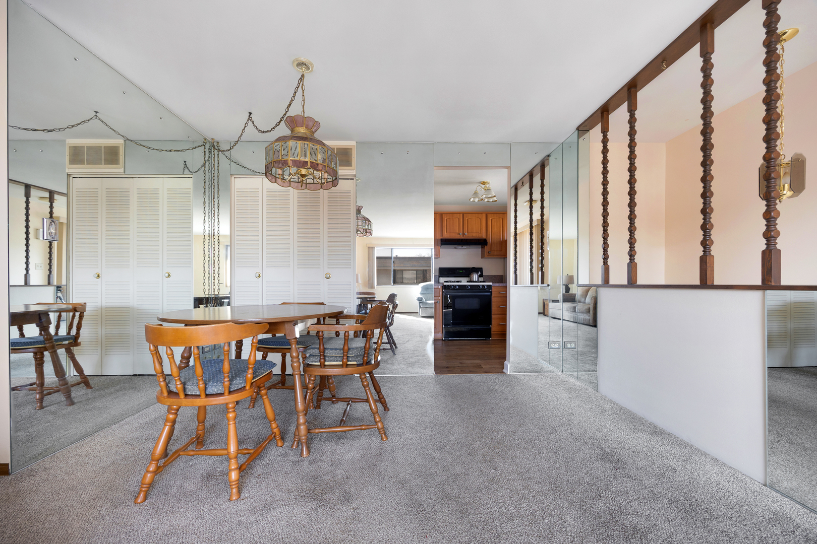 18 Dennis Court #18, Schaumburg, IL 60193