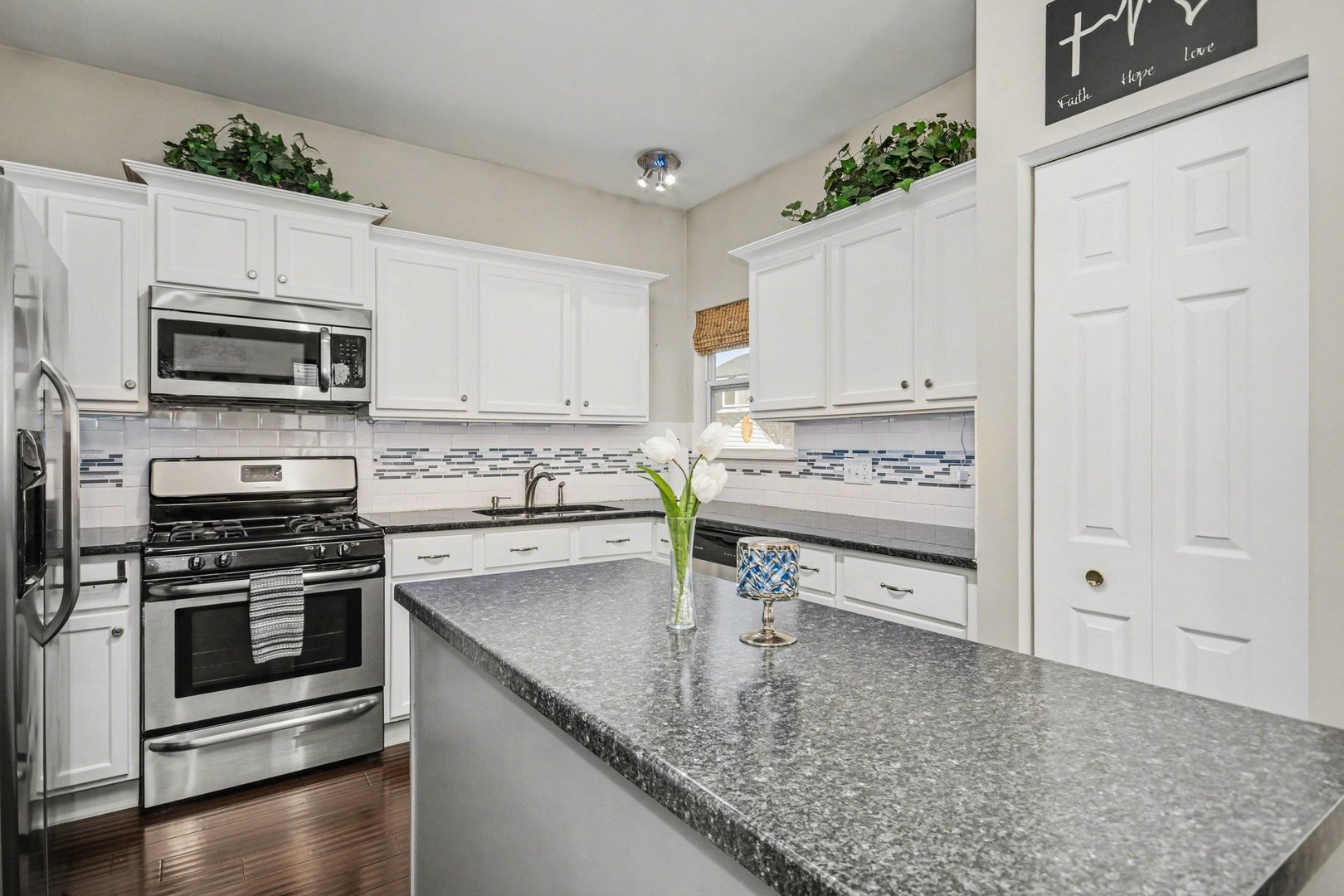 3340 Cloud Croft Court, Montgomery, IL 60538