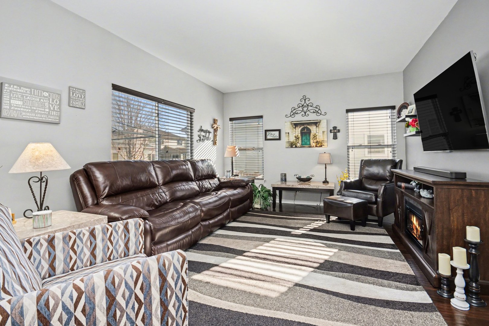 3340 Cloud Croft Court, Montgomery, IL 60538