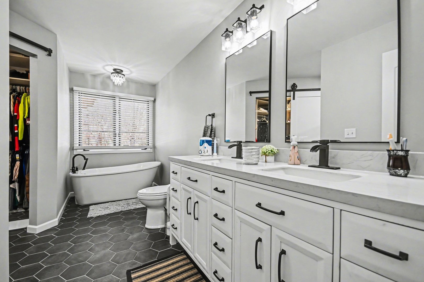 515 Buckingham Place, Shorewood, IL 60404