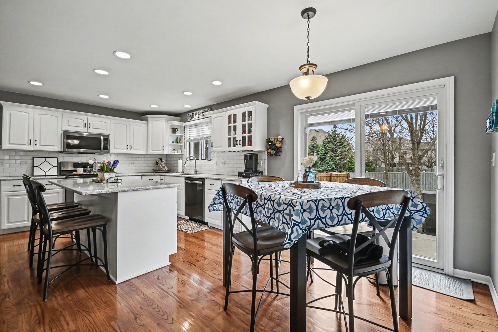 515 Buckingham Place, Shorewood, IL 60404