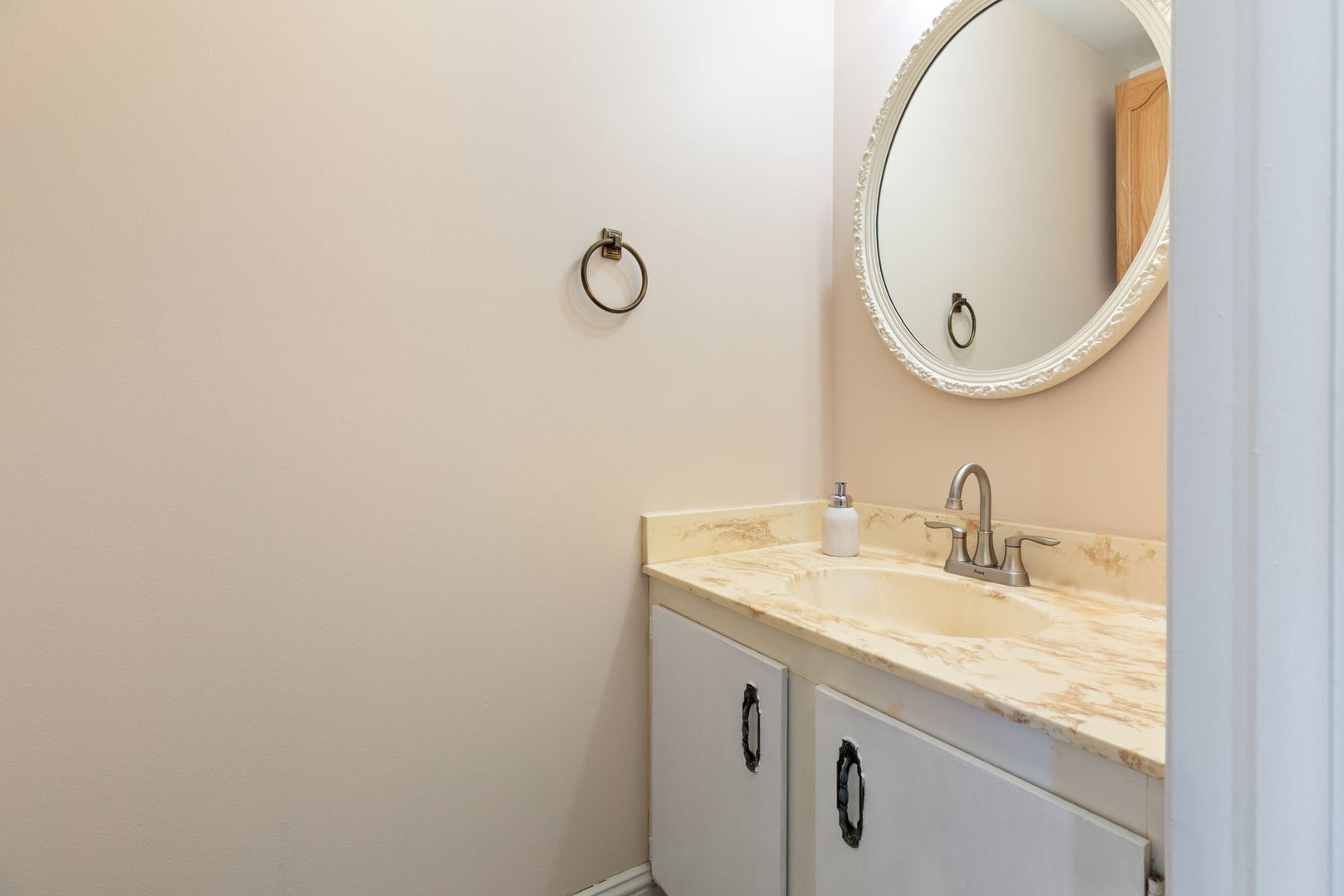 Schaumburg, IL 60194