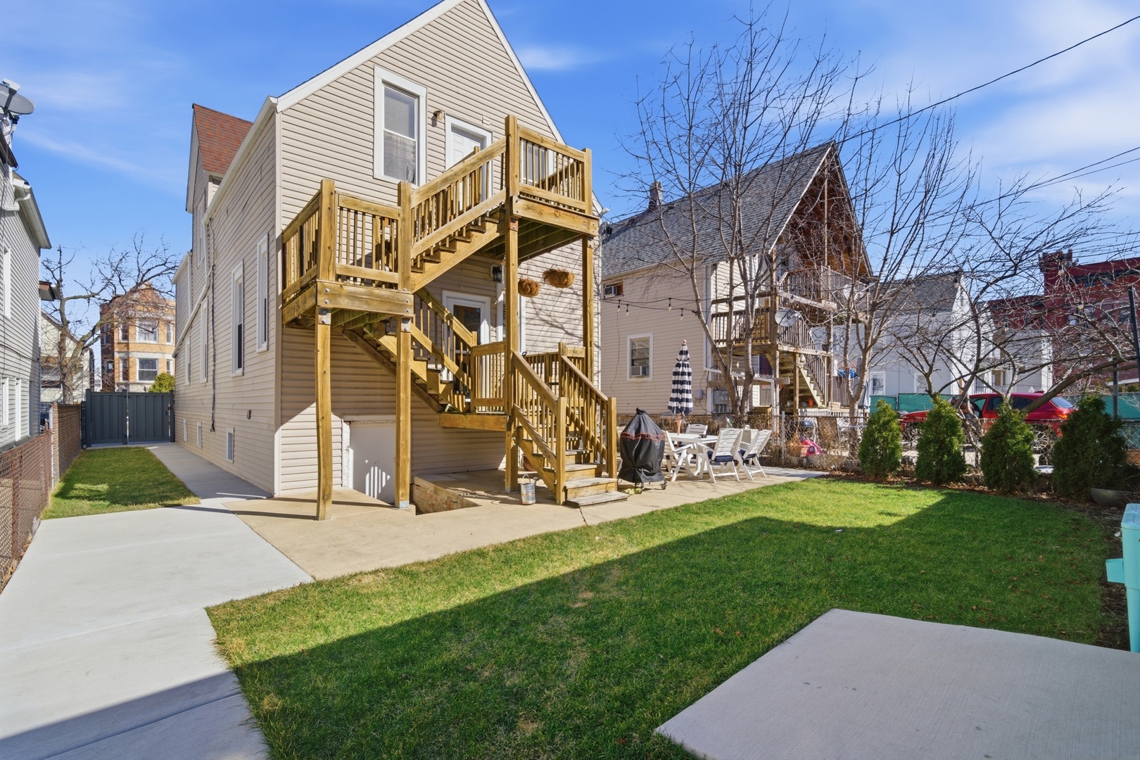 3645 W McLean Avenue #2, Chicago, IL 60647