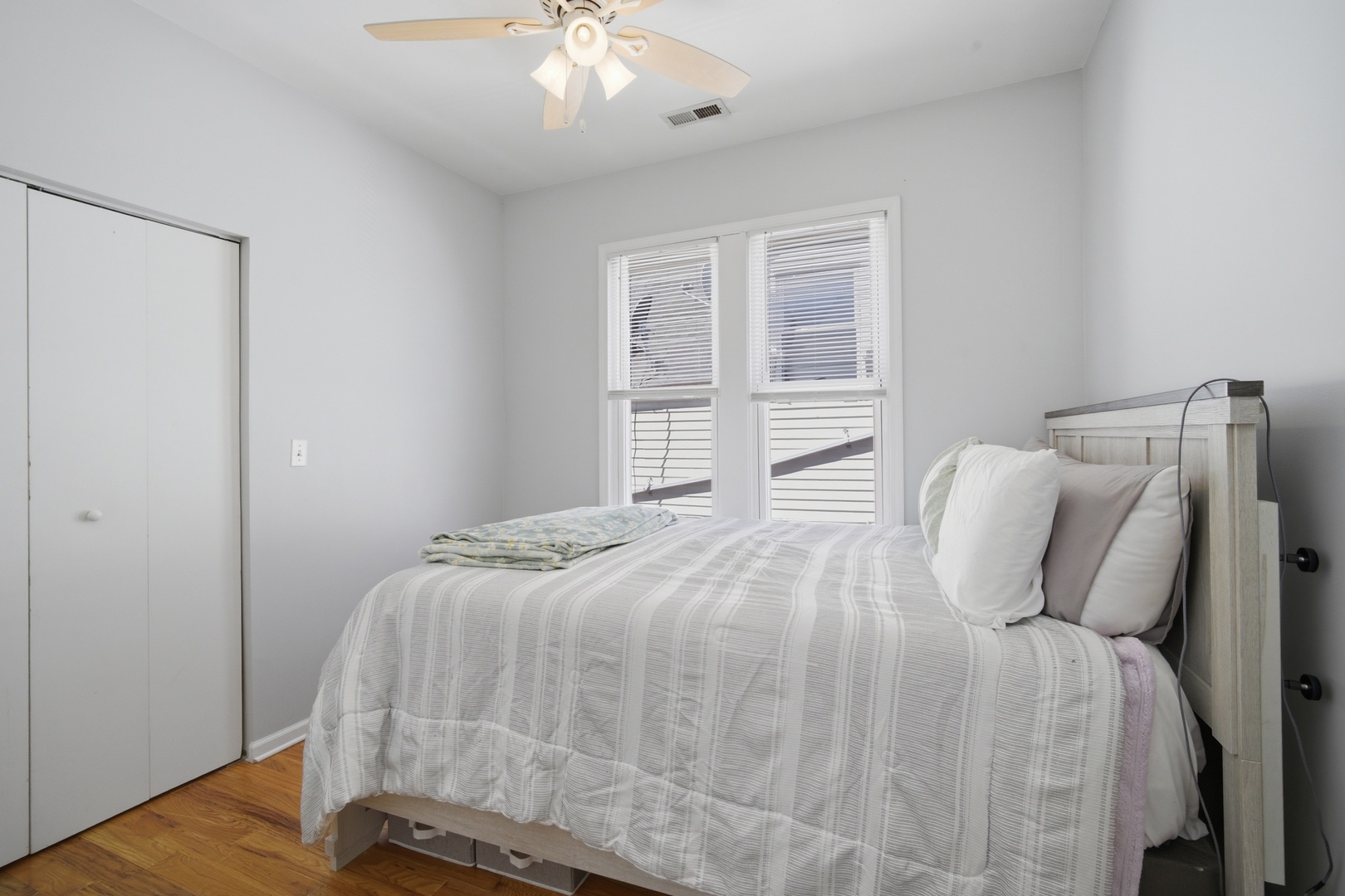 3645 W McLean Avenue #2, Chicago, IL 60647