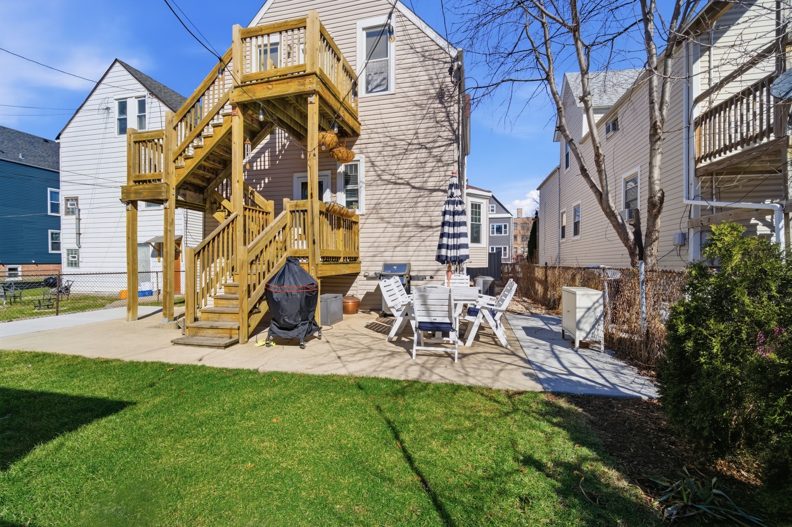 3645 W McLean Avenue #2, Chicago, IL 60647