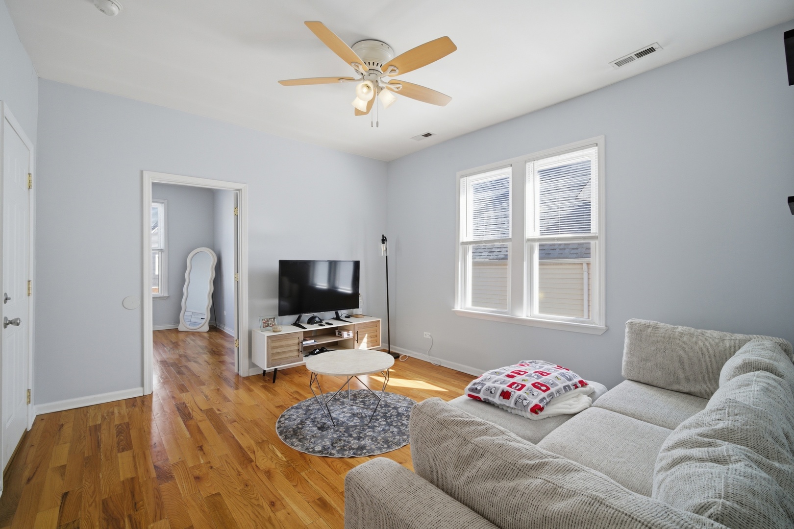 3645 W McLean Avenue #2, Chicago, IL 60647