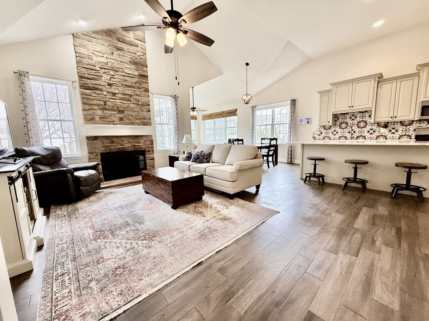 1167 Kingsley Lane, Aurora, IL 60505