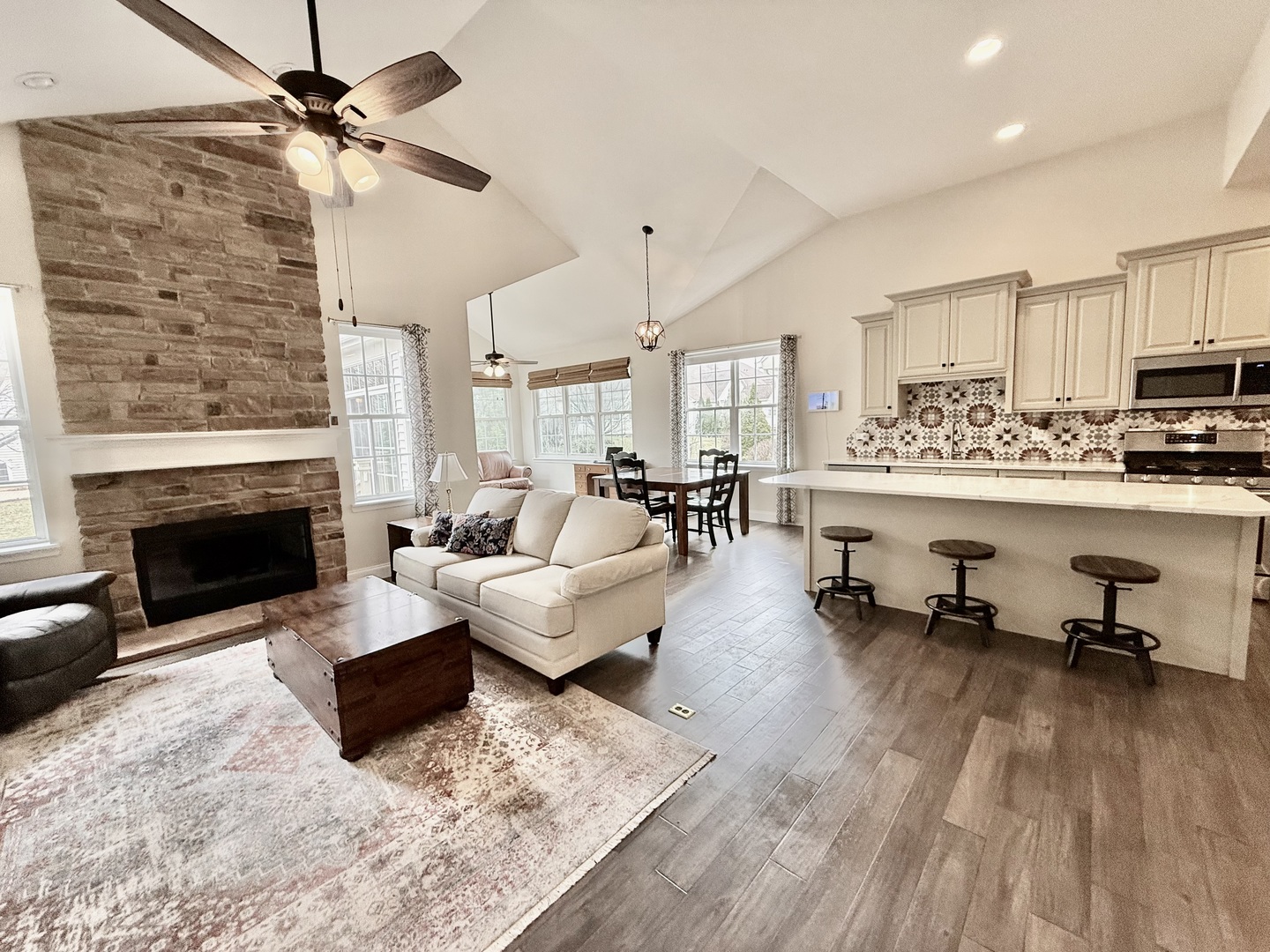 1167 Kingsley Lane, Aurora, IL 60505