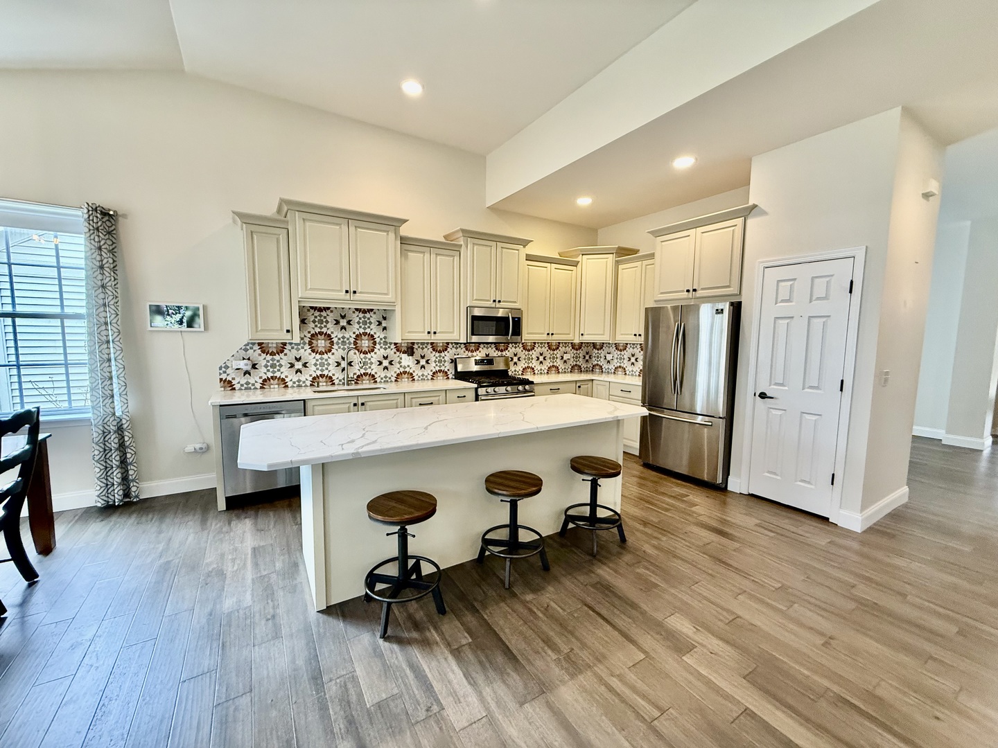 1167 Kingsley Lane, Aurora, IL 60505