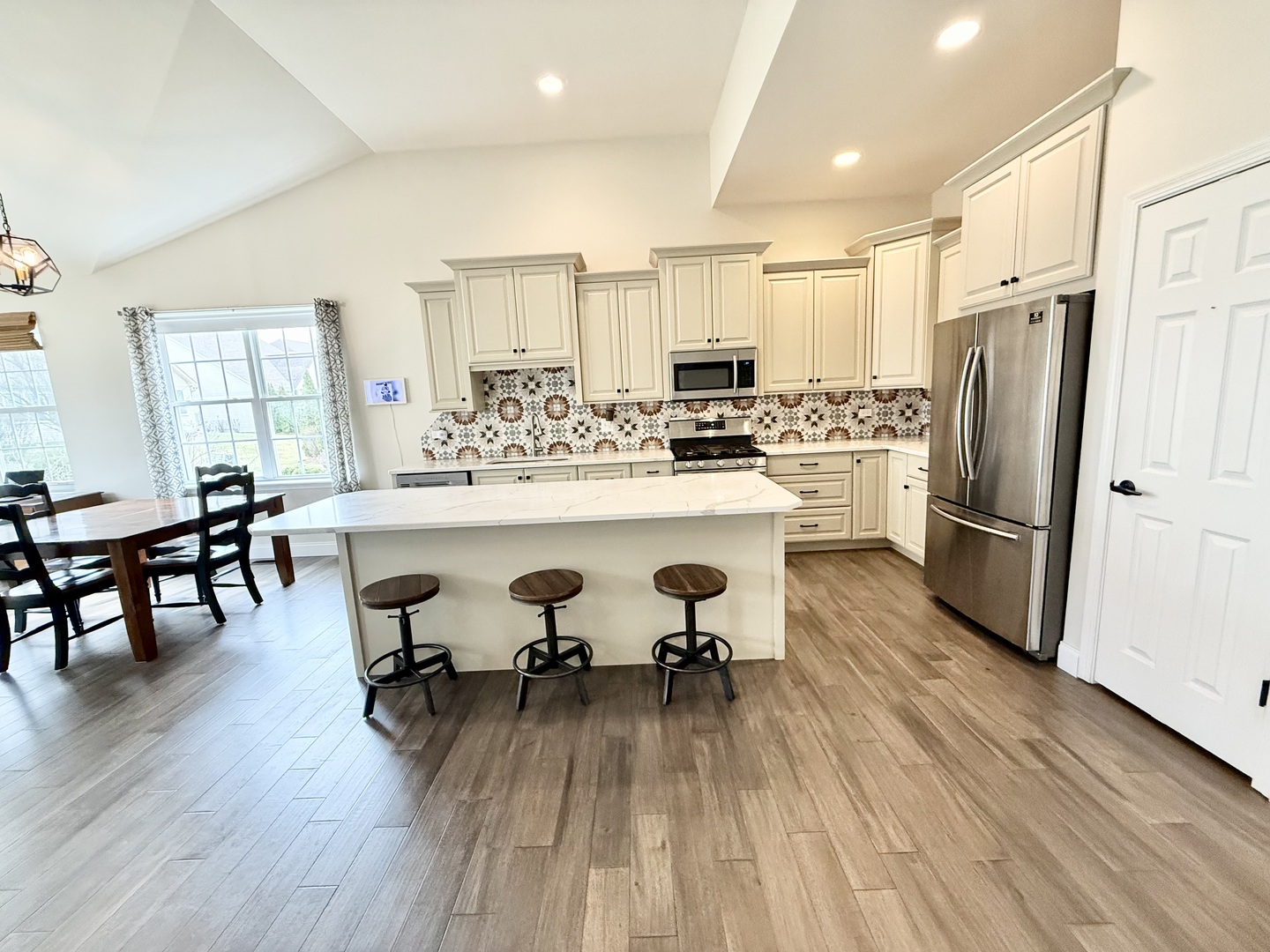 1167 Kingsley Lane, Aurora, IL 60505