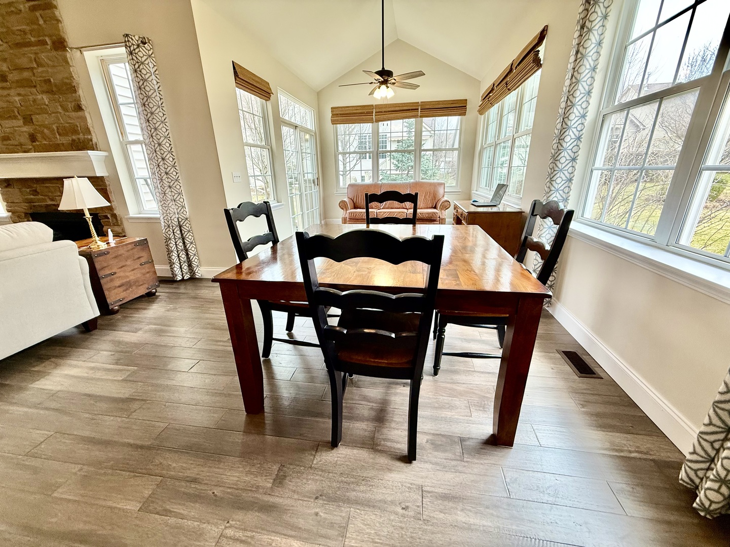 1167 Kingsley Lane, Aurora, IL 60505