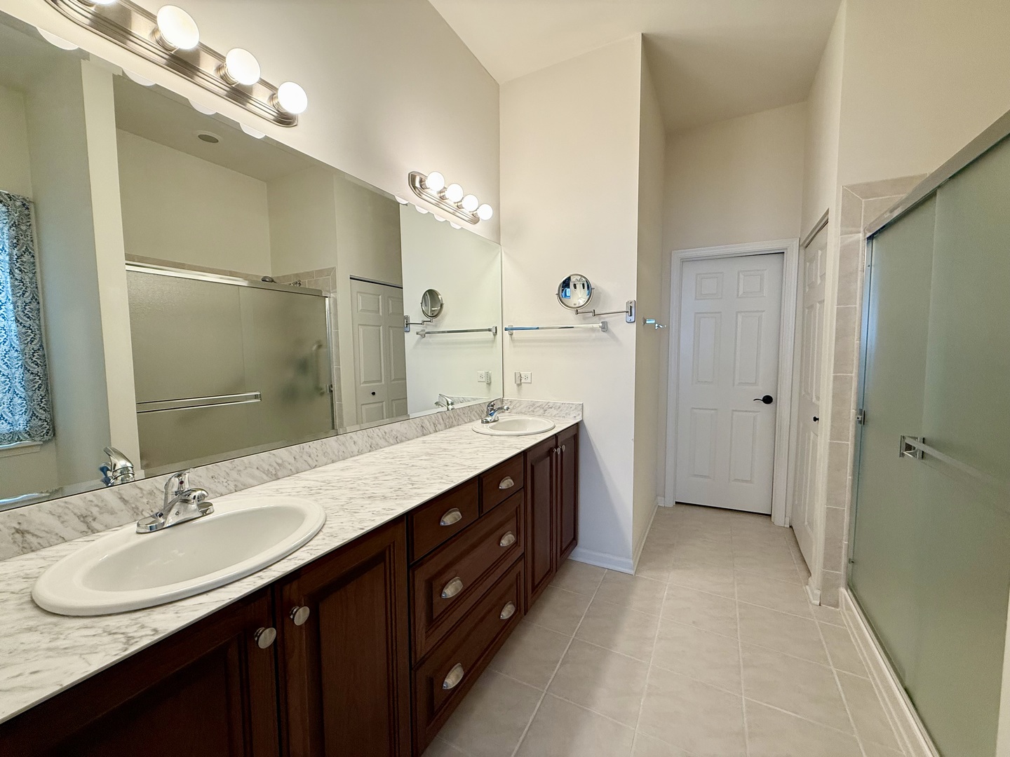 1167 Kingsley Lane, Aurora, IL 60505