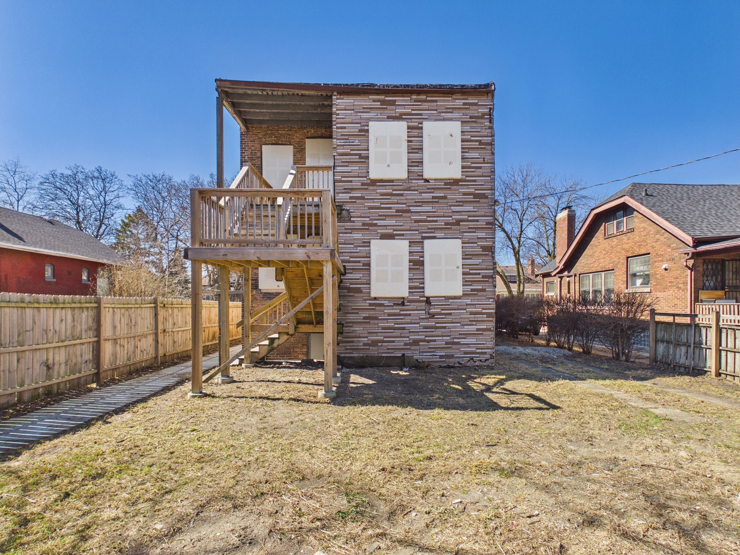 7339 S Bennett Avenue, Chicago, IL 60649