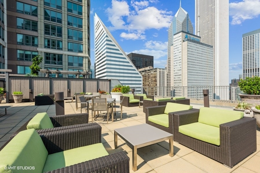 130 N Garland Court #2708, Chicago, IL 60602