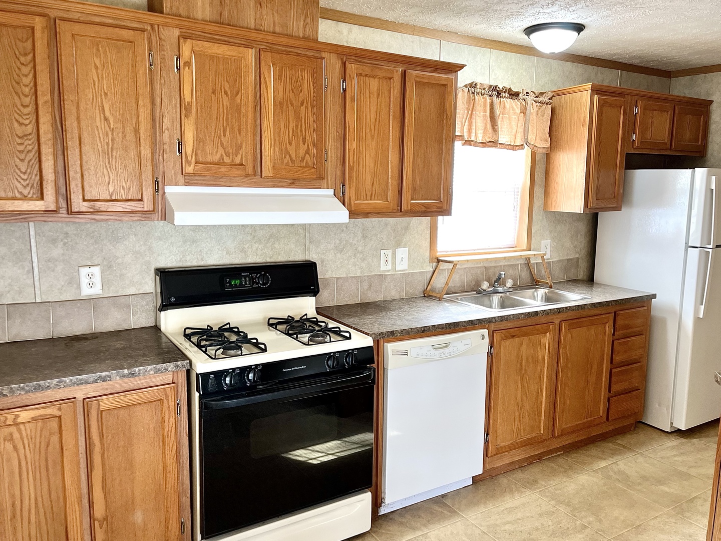 617 6th Street, Bloomington, IL 61704