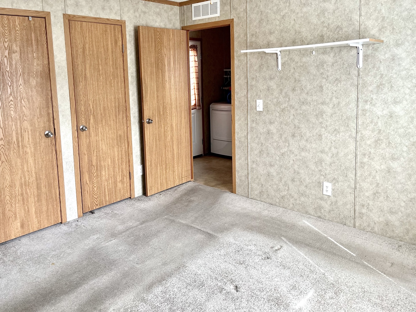 617 6th Street, Bloomington, IL 61704