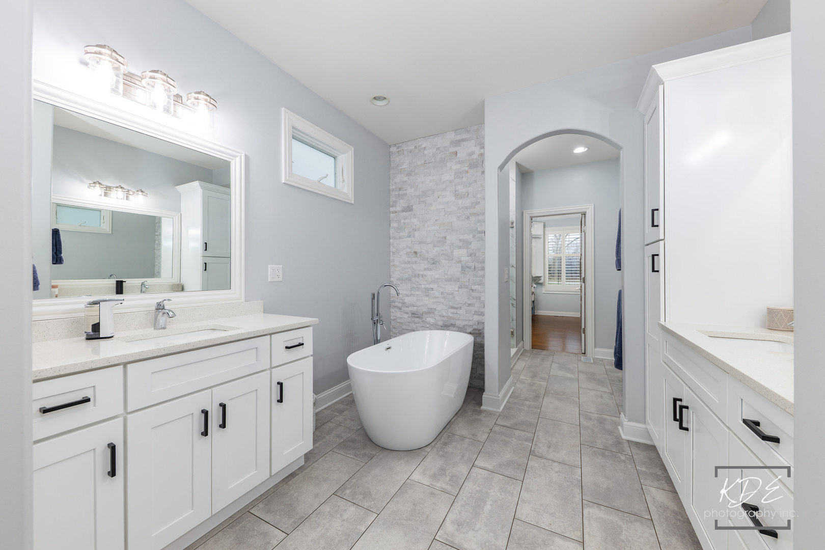 22526 W Lake Mary Drive, Plainfield, IL 60585