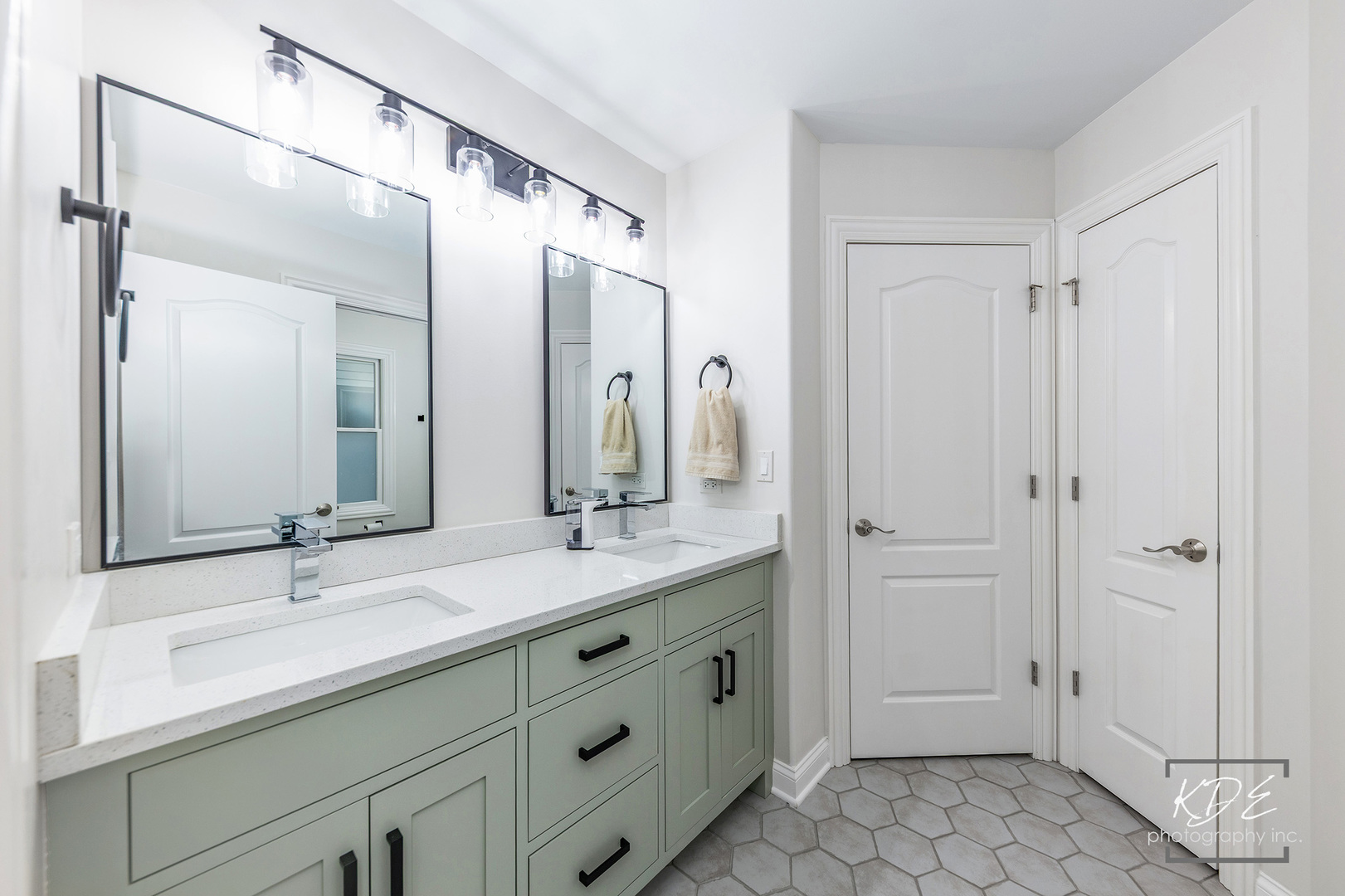 22526 W Lake Mary Drive, Plainfield, IL 60585