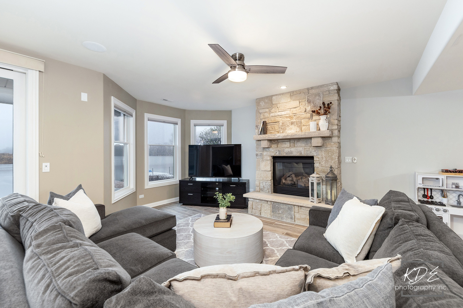 22526 W Lake Mary Drive, Plainfield, IL 60585