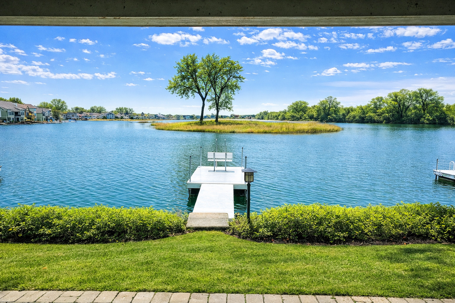 22526 W Lake Mary Drive, Plainfield, IL 60585