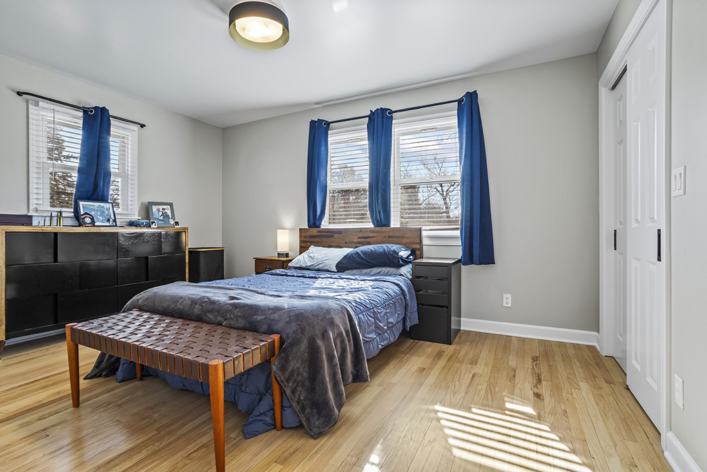 17528 Woodbrook Lane, Lockport, IL 60441