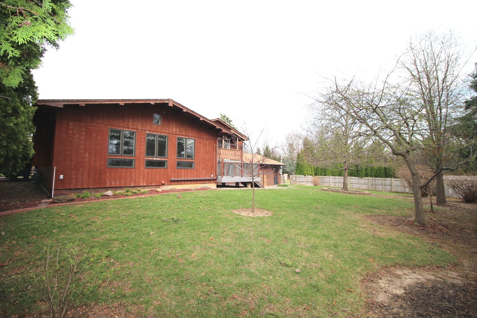 221 Mays Drive, Bloomington, IL 61701