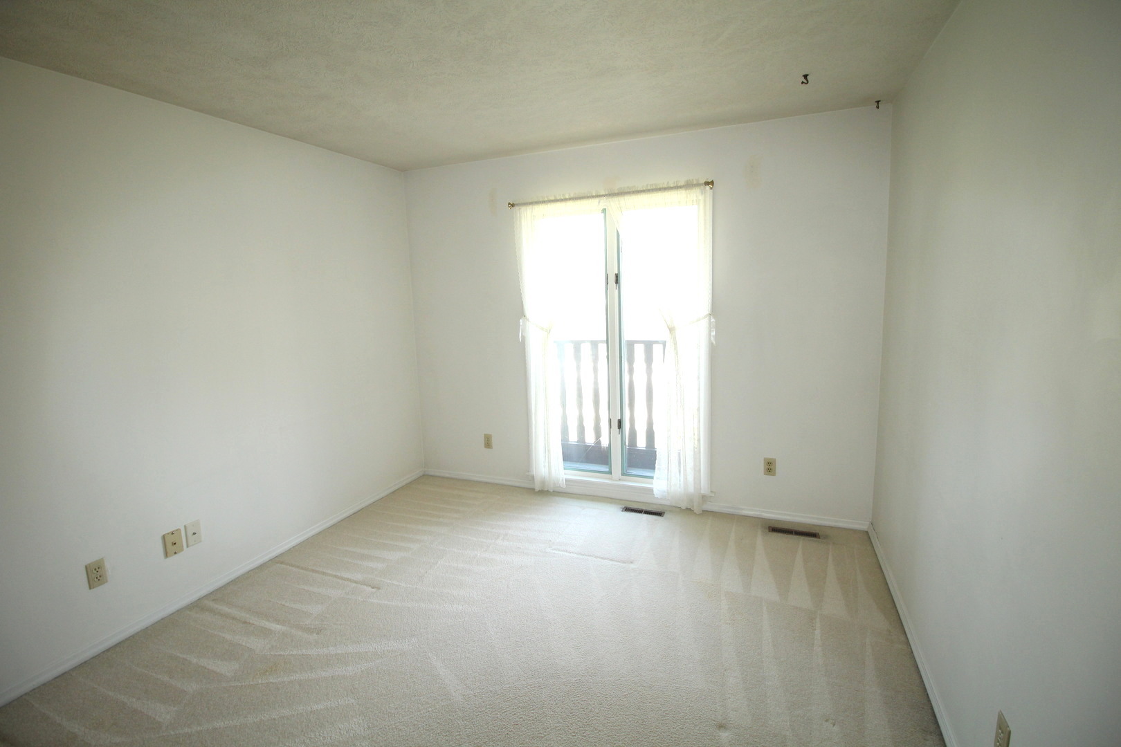 221 Mays Drive, Bloomington, IL 61701