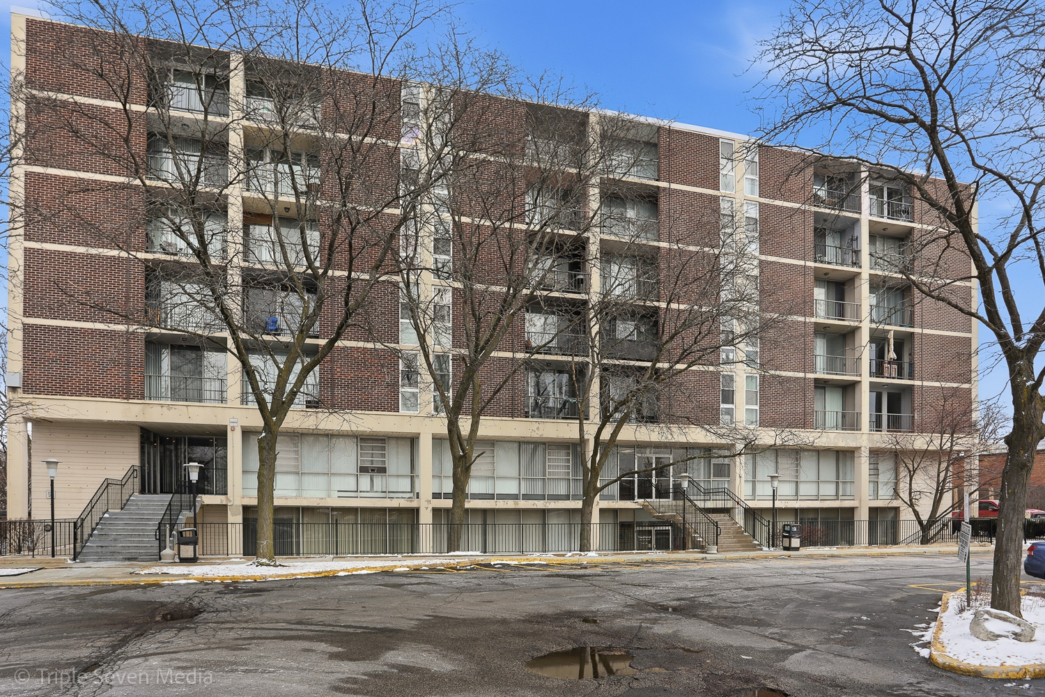 1043 S York Road #402, Bensenville, IL 60106