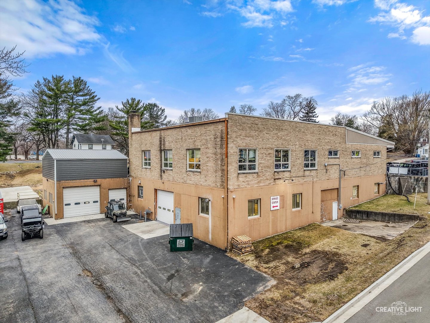 1204 S Galena Avenue, Dixon, IL 61021