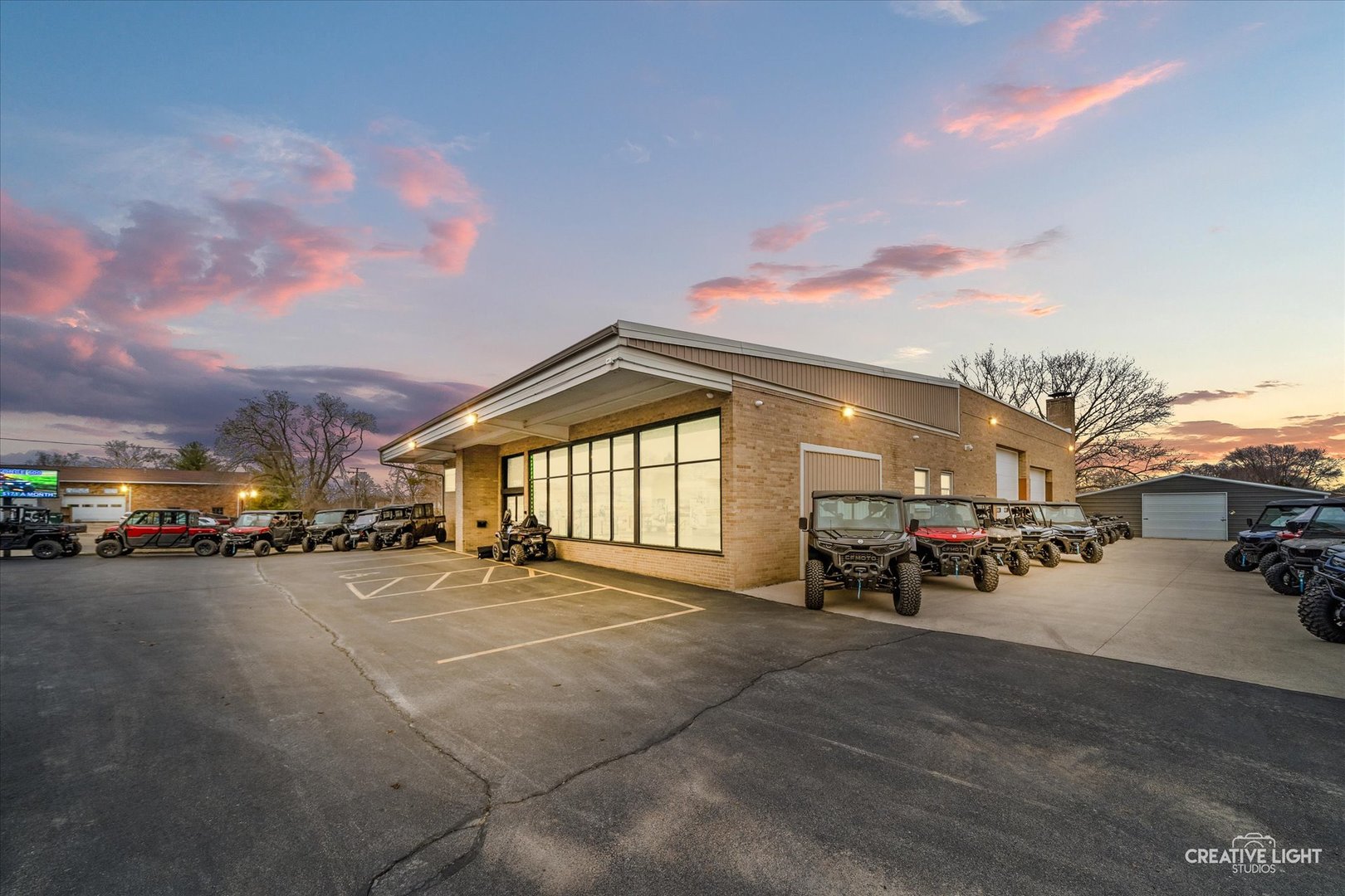 1204 S Galena Avenue, Dixon, IL 61021