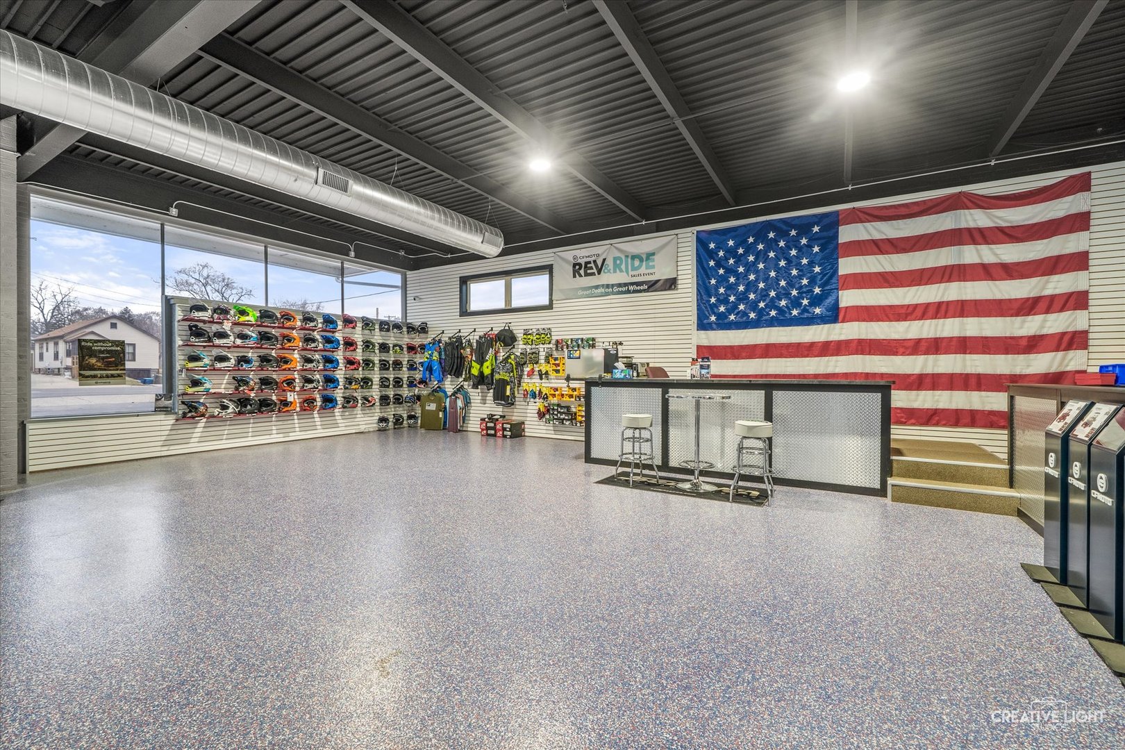 1204 S Galena Avenue, Dixon, IL 61021