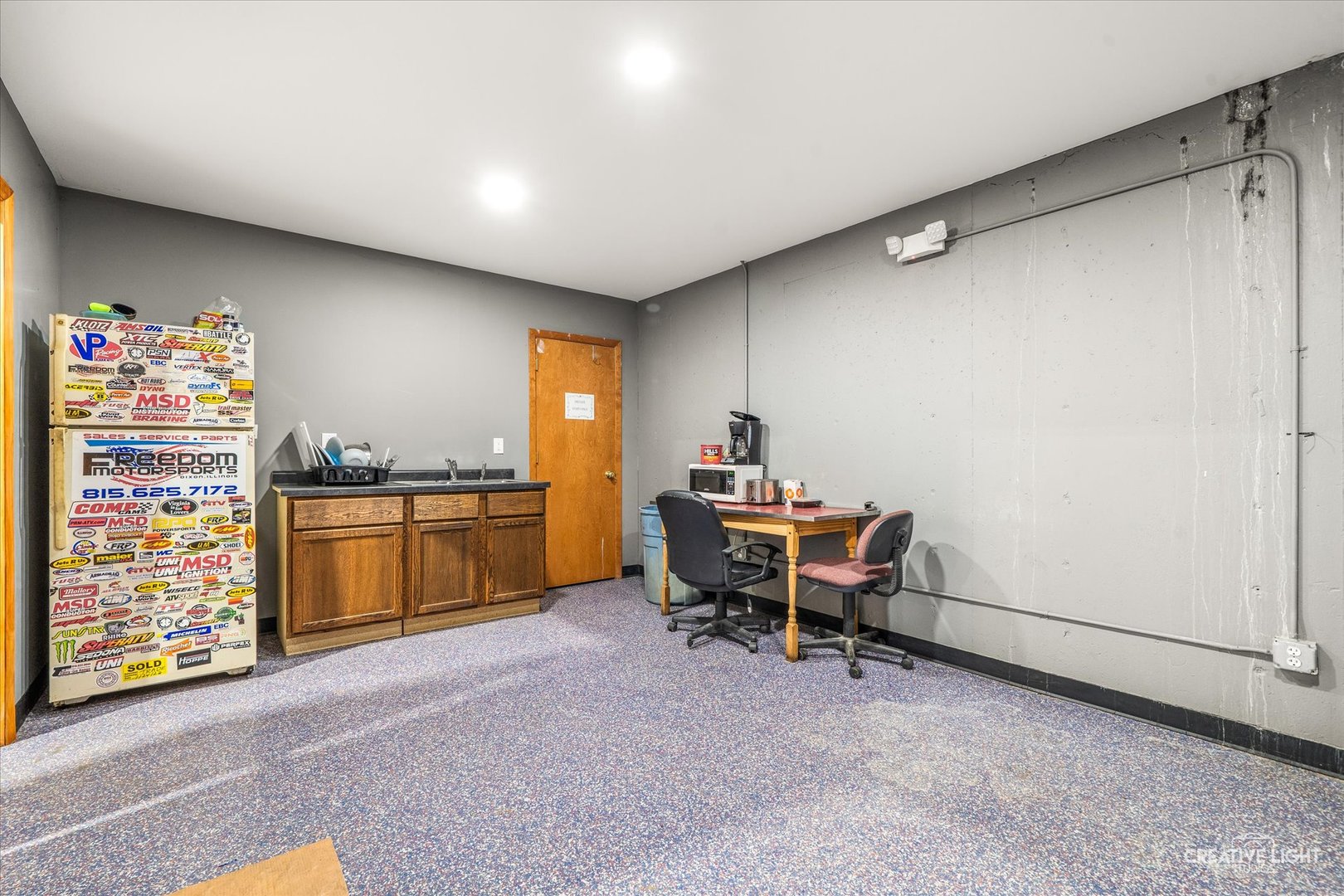 1204 S Galena Avenue, Dixon, IL 61021