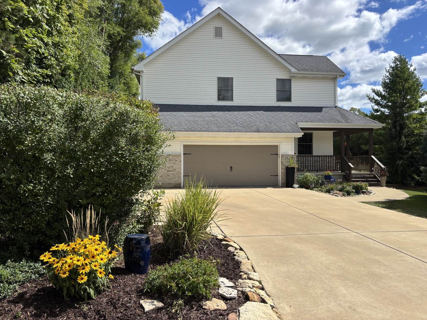 2S590 Seraph Holmes Court, Warrenville, IL 60555