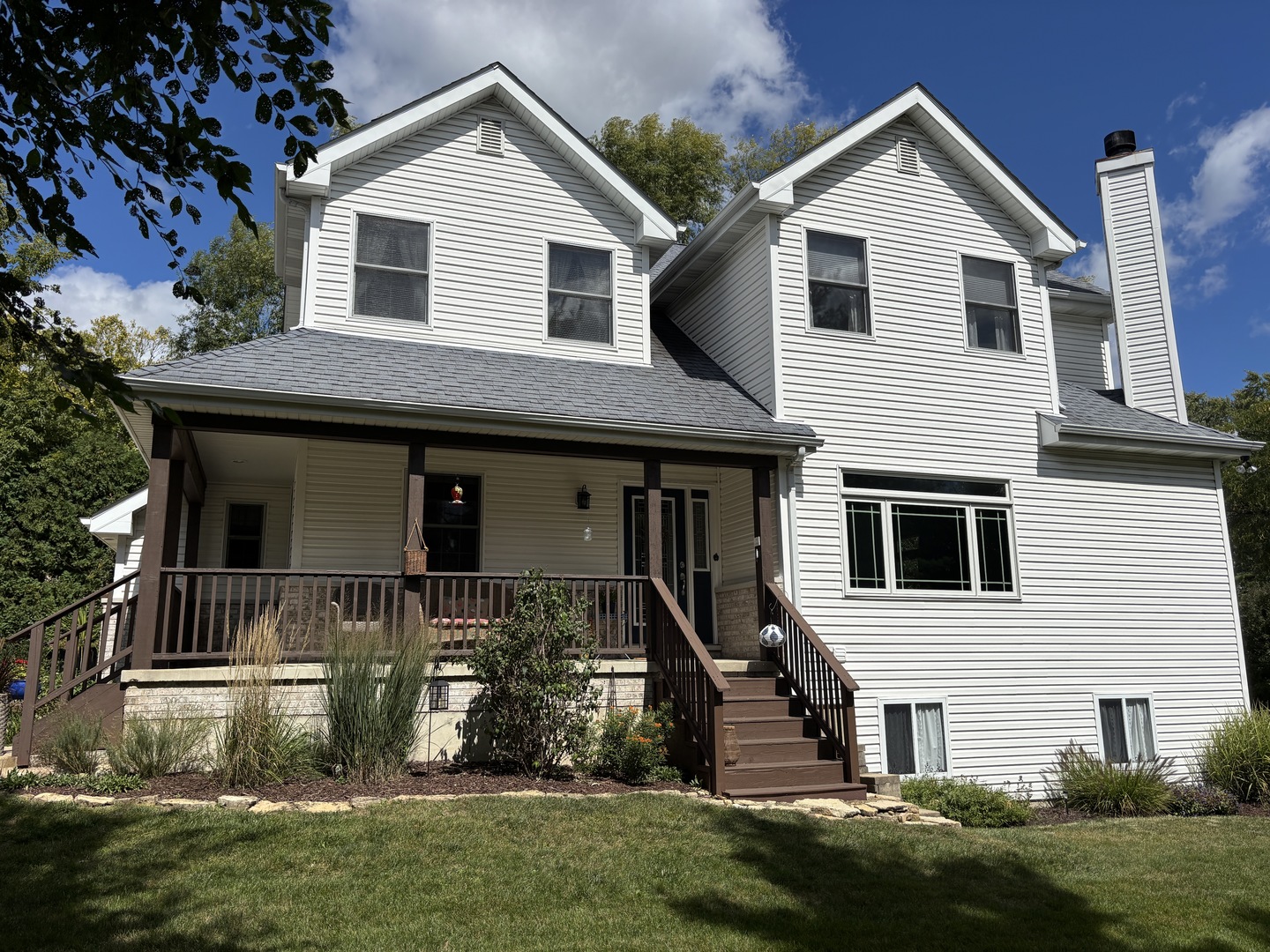 2S590 Seraph Holmes Court, Warrenville, IL 60555