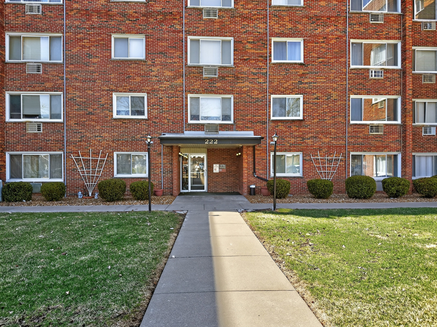 222 Madison Street #501, Joliet, IL 60435