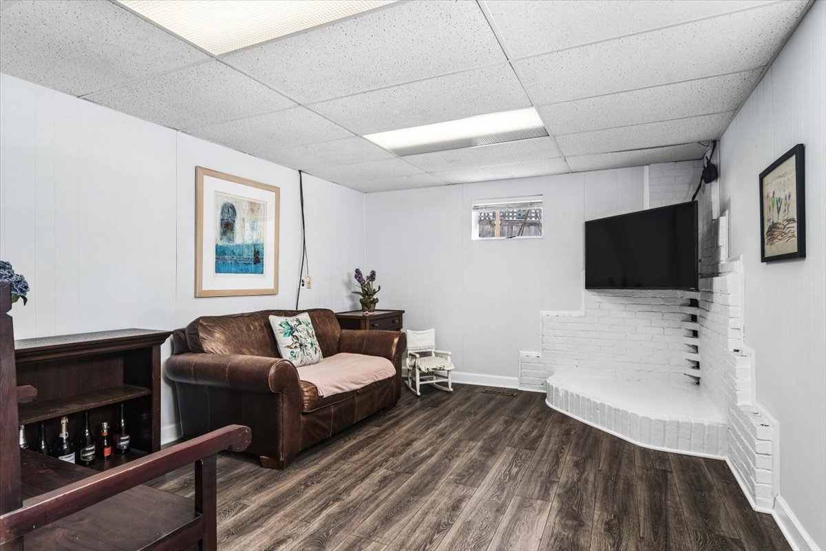 411 Pine Manor Drive, Wilmette, IL 60091