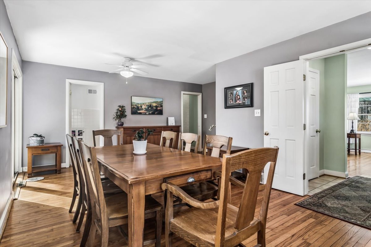 411 Pine Manor Drive, Wilmette, IL 60091