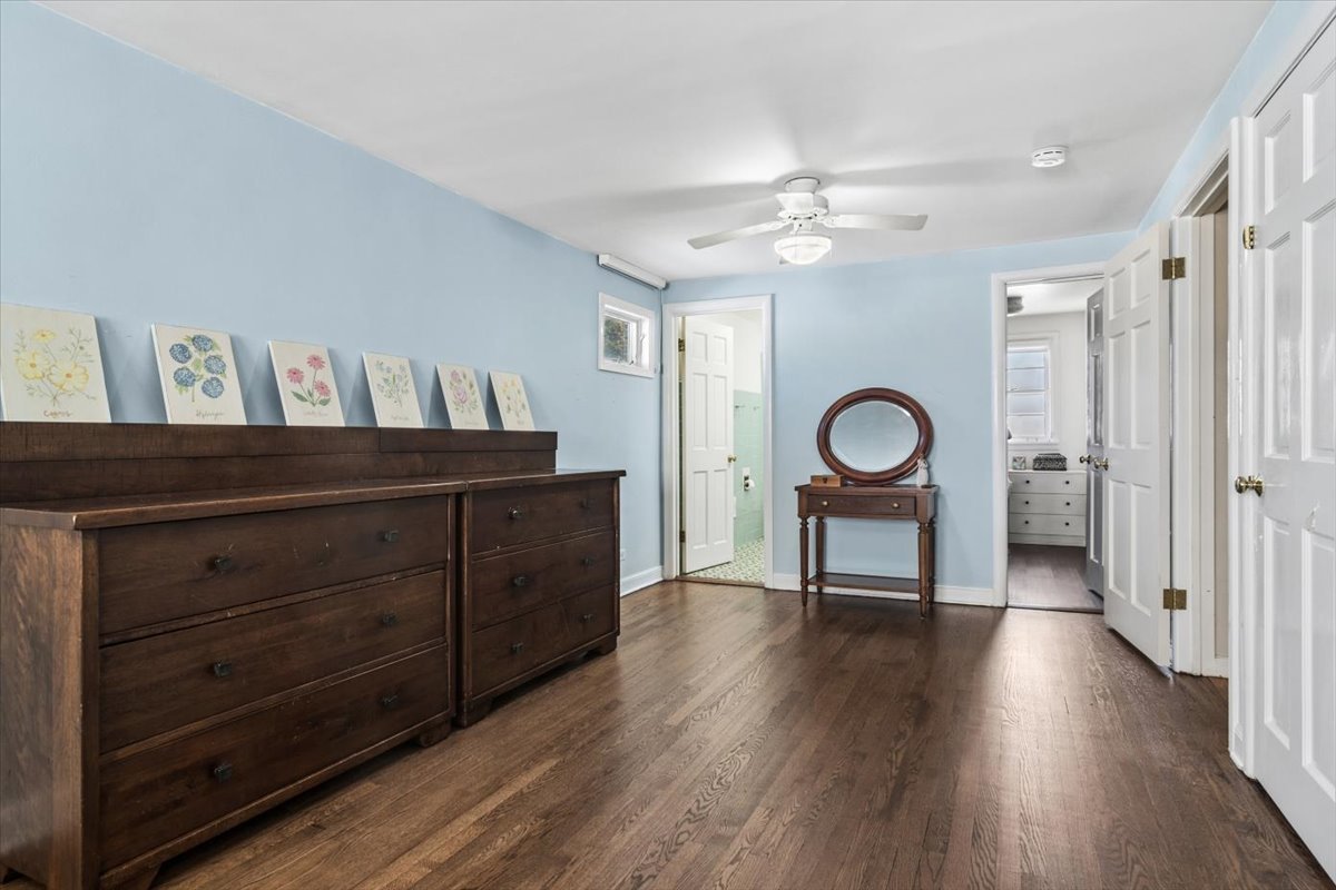 411 Pine Manor Drive, Wilmette, IL 60091