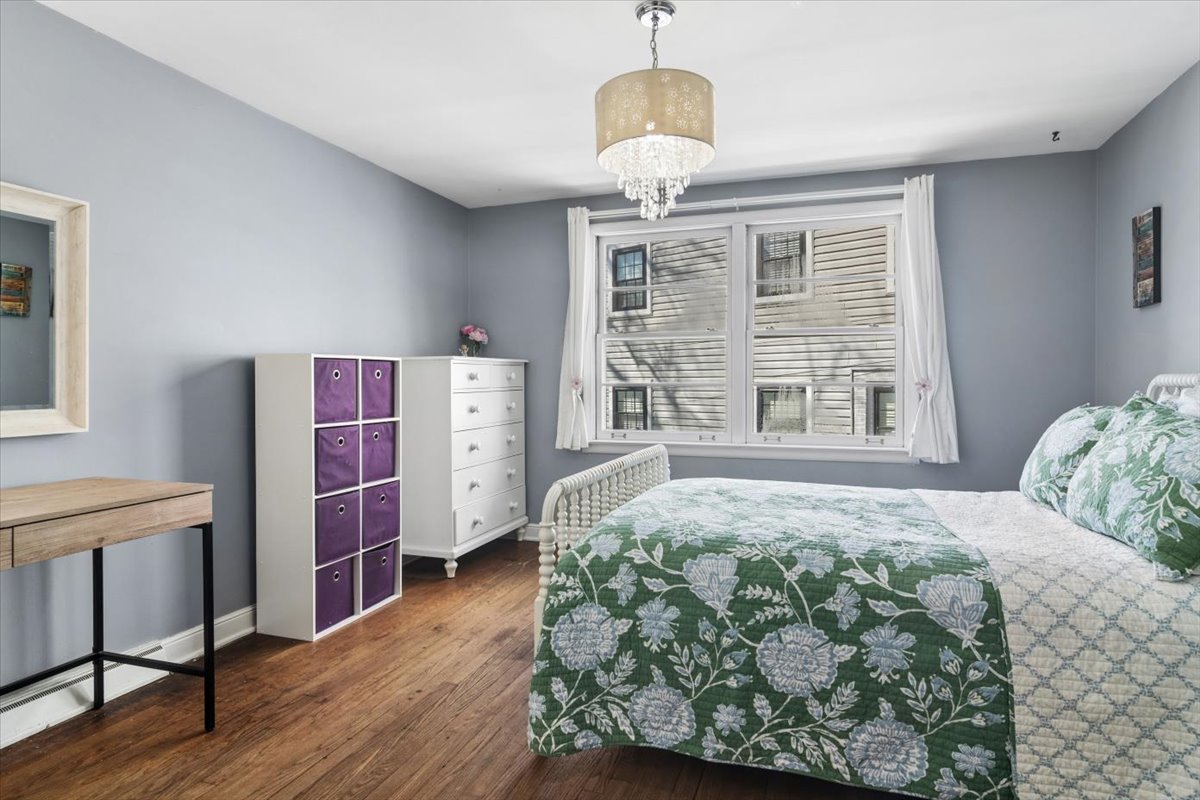 411 Pine Manor Drive, Wilmette, IL 60091