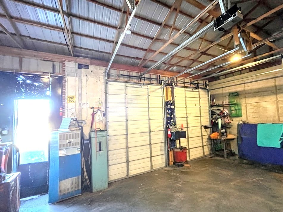 394 E Glenwood Dyer Road, Glenwood, IL 60425