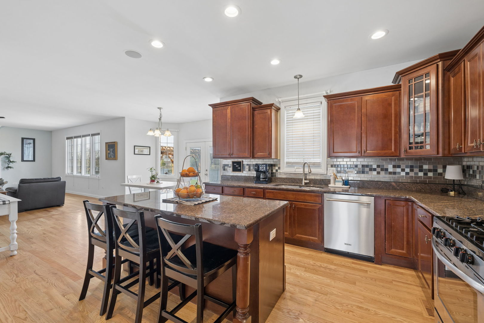 2067 Edgeview Drive, New Lenox, IL 60451