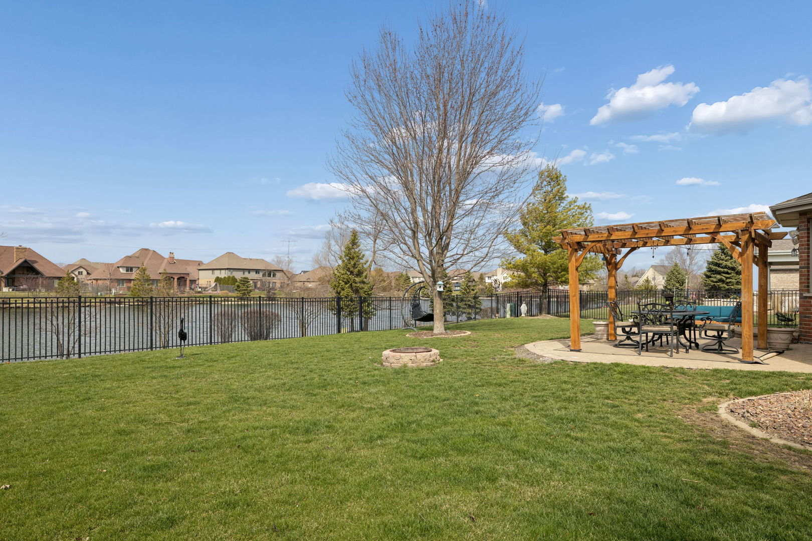 2067 Edgeview Drive, New Lenox, IL 60451