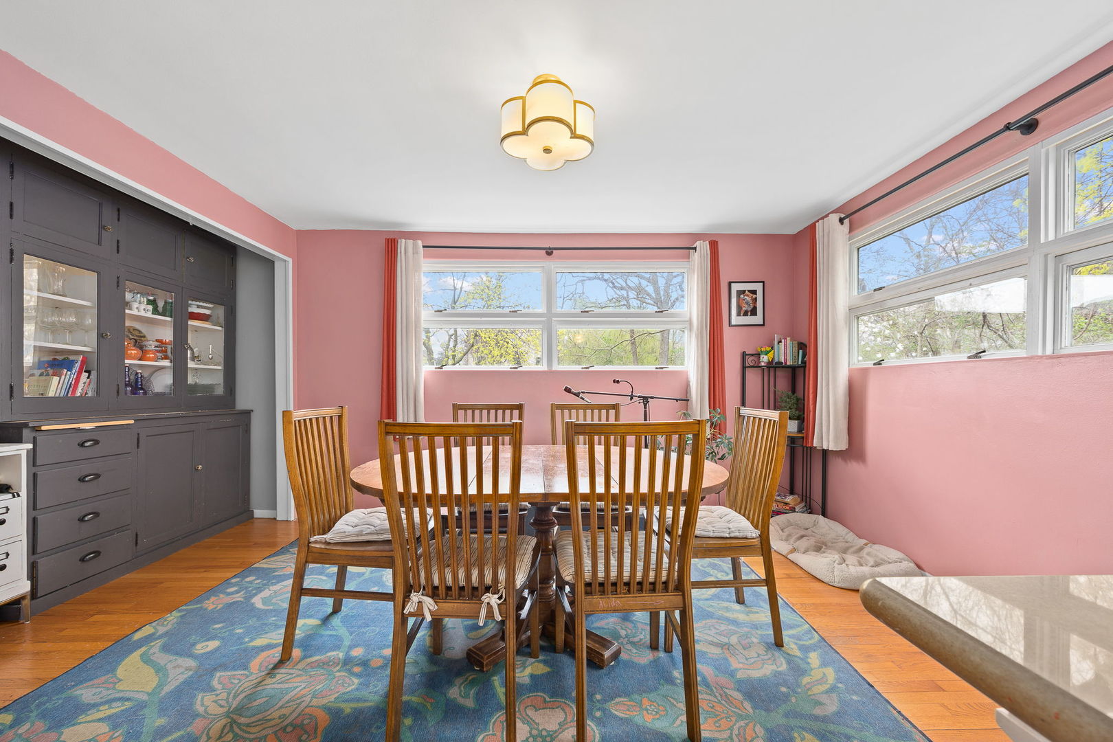 4624 Lee Avenue, Downers Grove, IL 60515