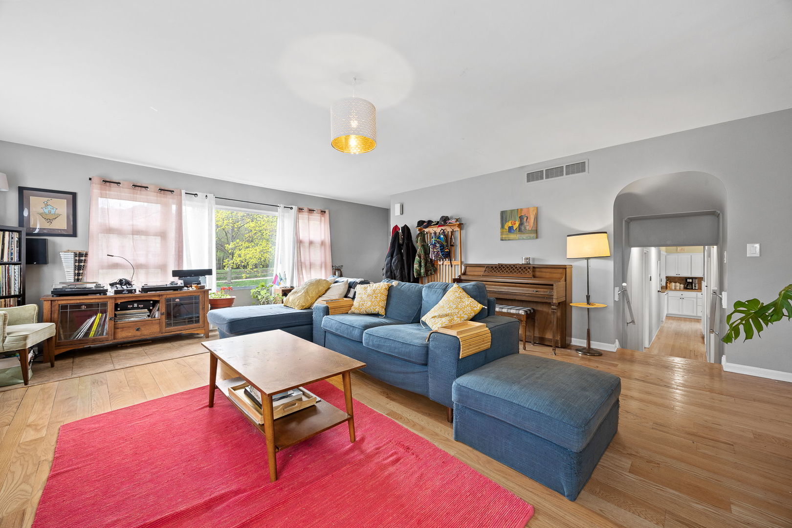 4624 Lee Avenue, Downers Grove, IL 60515