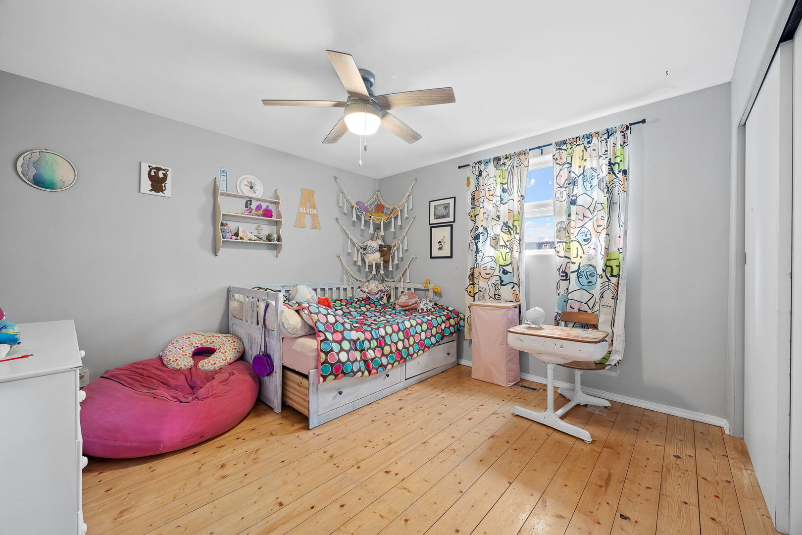 4624 Lee Avenue, Downers Grove, IL 60515