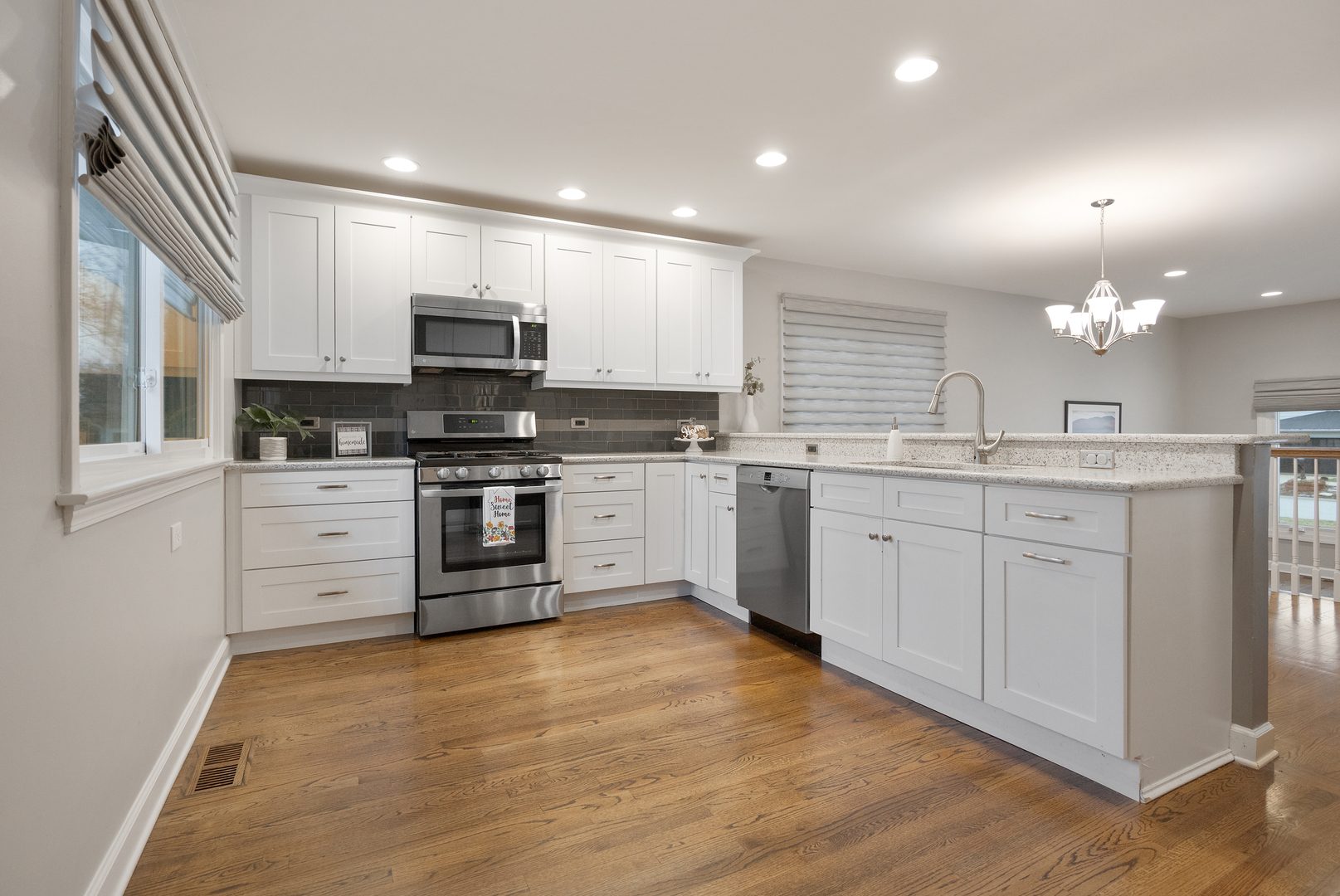 1811 AZALEA Lane, Mount Prospect, IL 60056