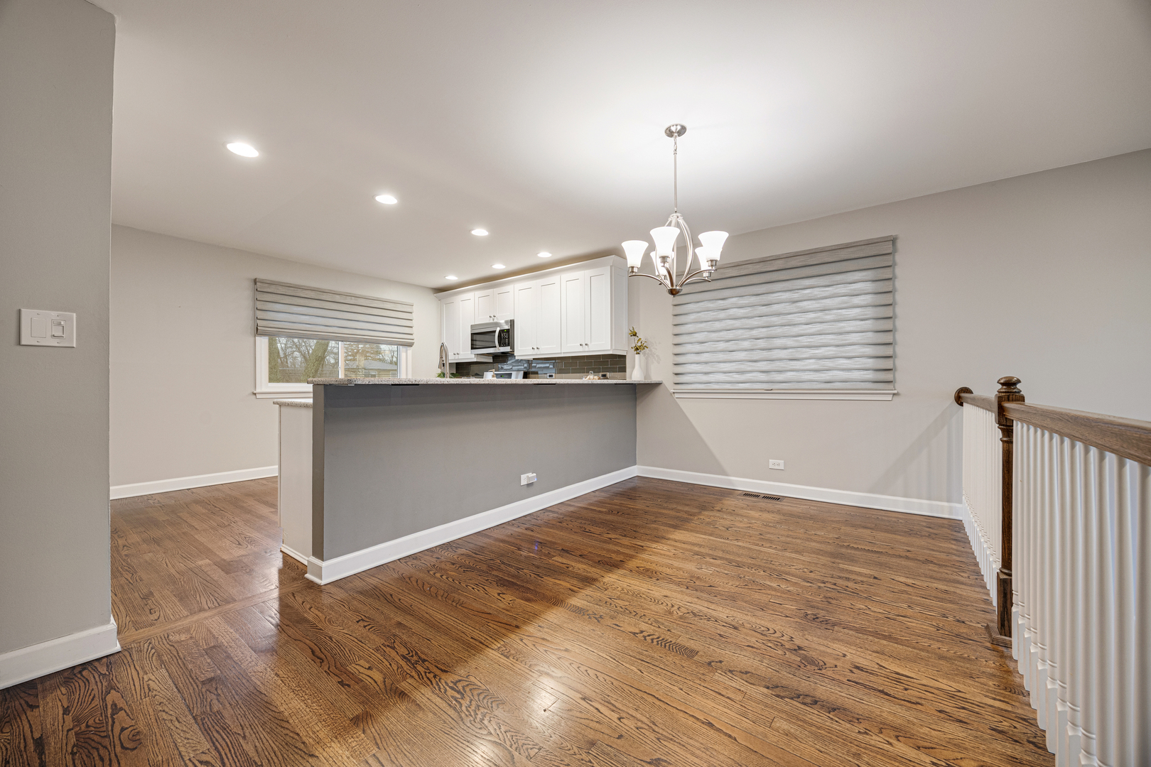 1811 AZALEA Lane, Mount Prospect, IL 60056