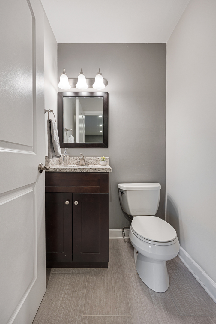 1811 AZALEA Lane, Mount Prospect, IL 60056